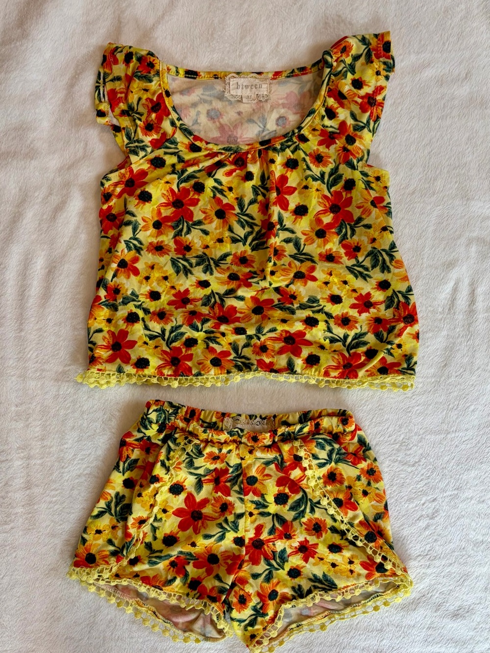 Btween Yellow Floral Toddler Girls Set - Soft Two-Piece shorts and shirt